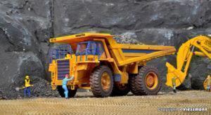 KOMATSU HD 785-5 - KIBRI 11660