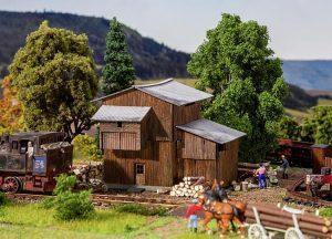 Hanguar  en bois - FALLER 120270